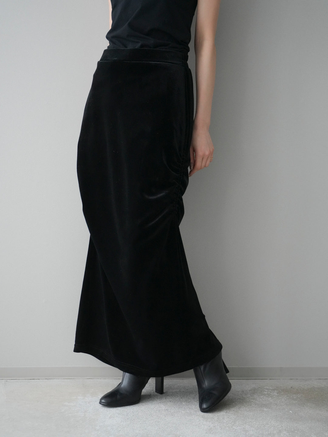 [予約]ギャザーベロアスカート/black