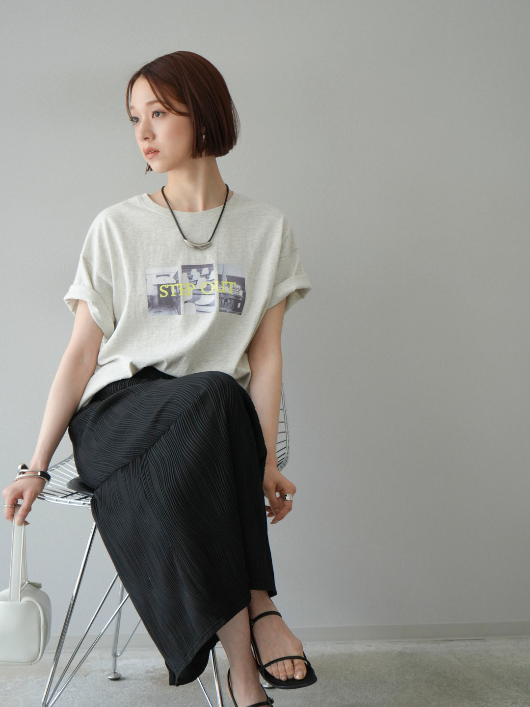 [SET]ネオンロゴコラージュフォトプリントオーバーTシャツ+ウェーブパイピングタイトスカート(2set)