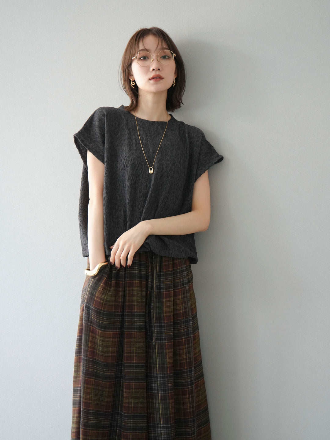 【預購】抽繩下擺提花套頭衫/炭灰色