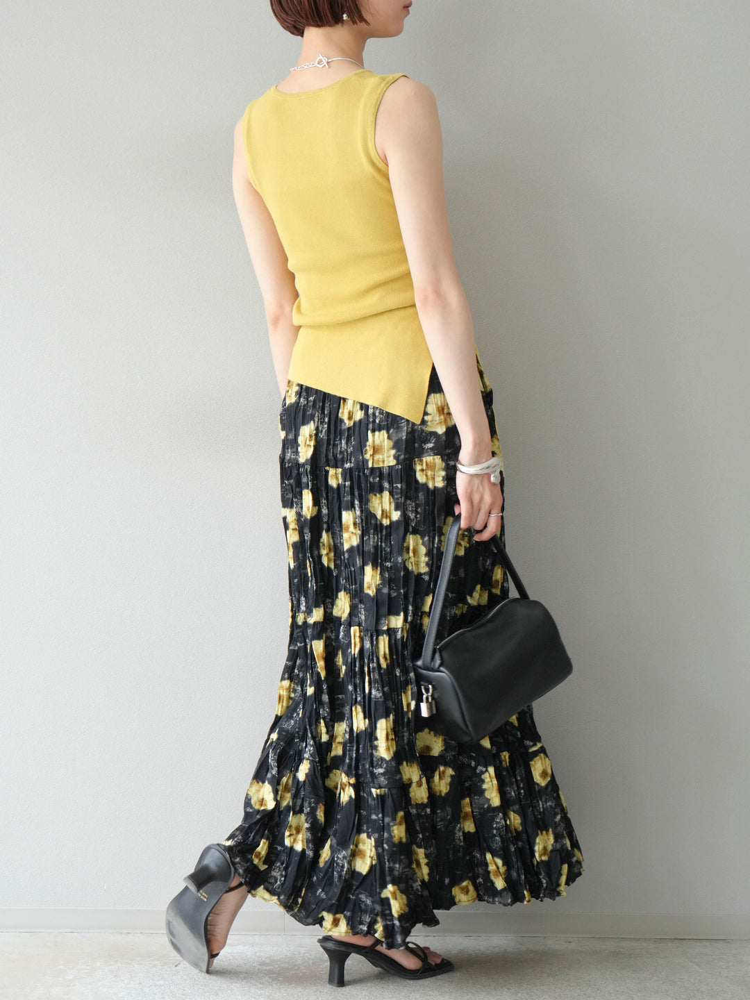 [SET]カシュクールノースリーブニットトップス+フラワーワッシャーロングスカート(2set)