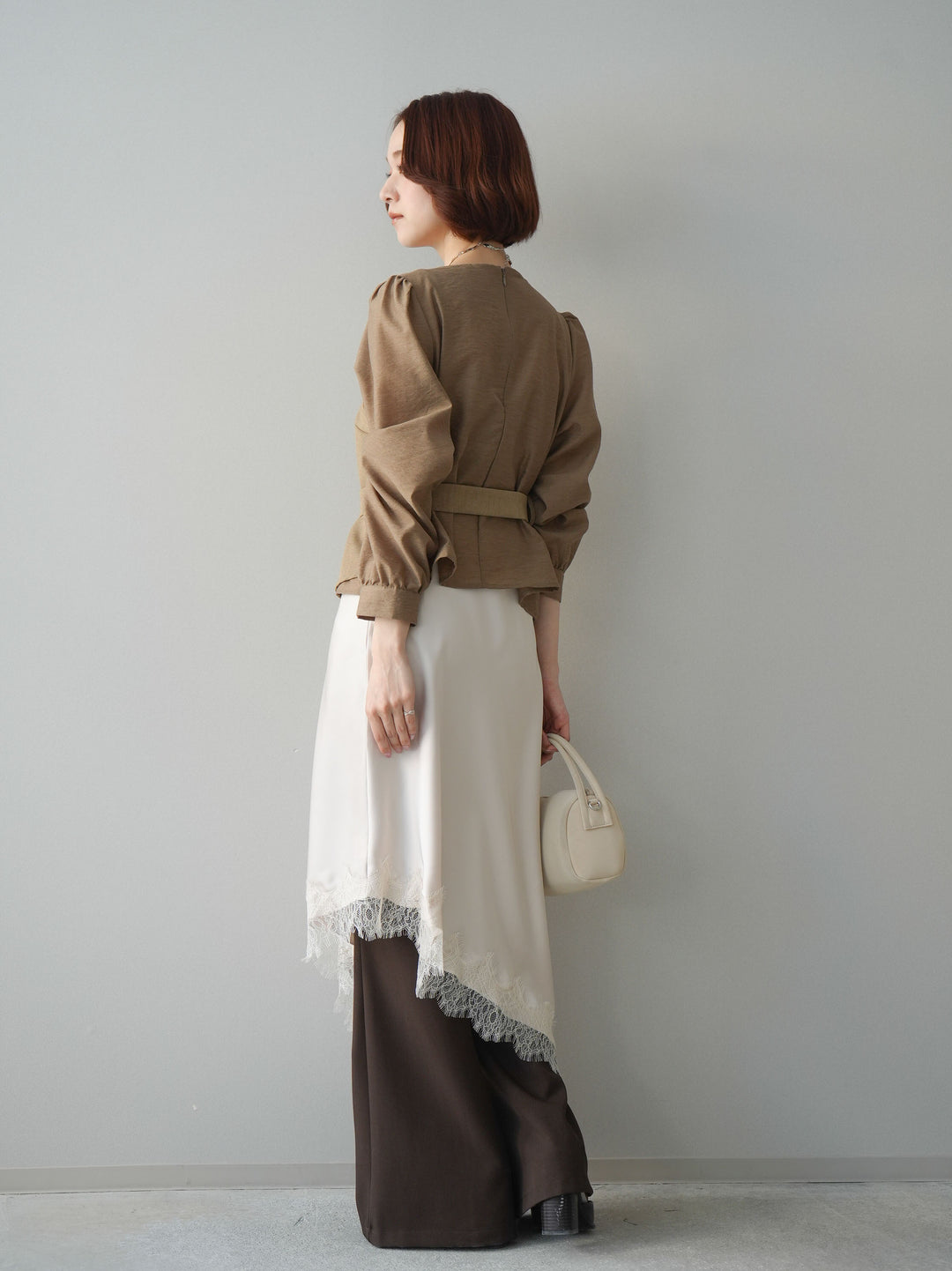 [SET]異素材ビスチェドッキングブラウス+センターシームフレアパンツ+サテンライクアシメレーススカート(3set)