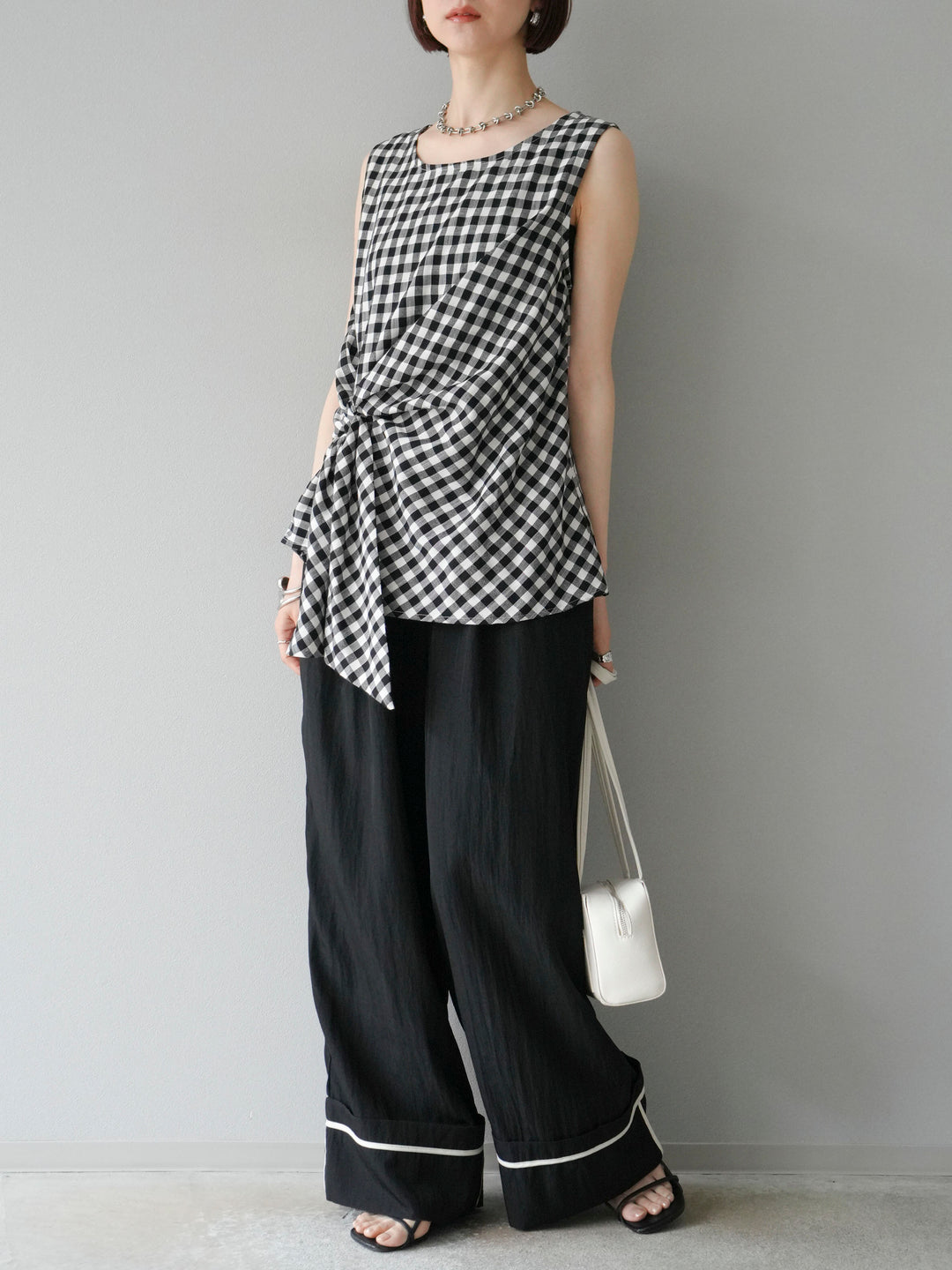 [SET] 前裹式無袖上衣+麻質下擺回型寬褲（2件組）