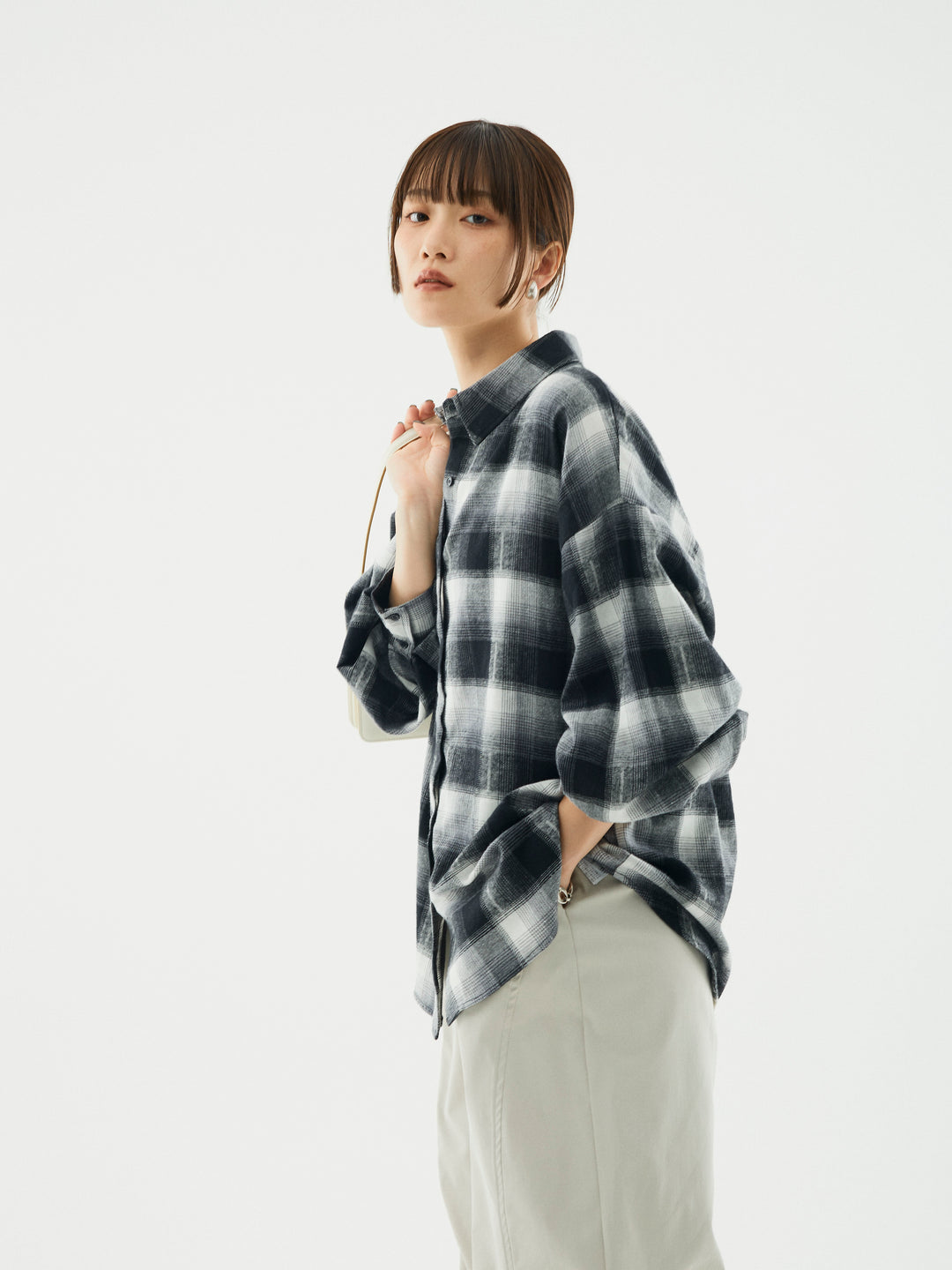 【Allure】[SET]オンブレチェックオーバーシャツ+タフタワイドカーブパンツ(2set)