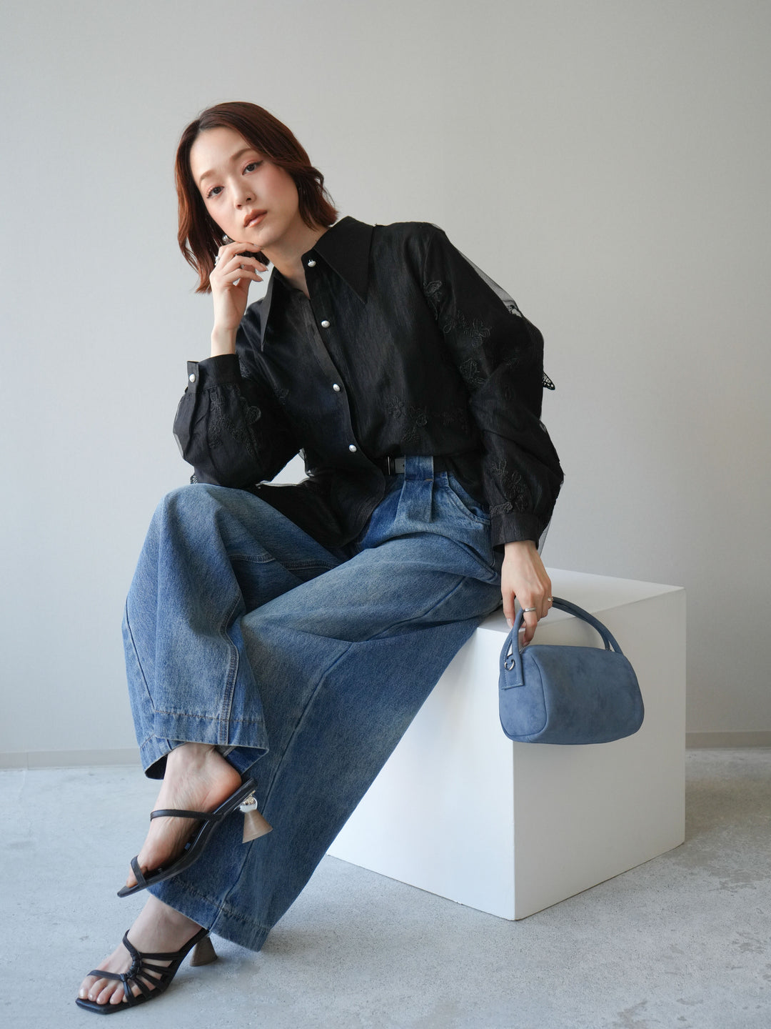 [予約]3Dバタフライエンブロイダリーブラウス/black