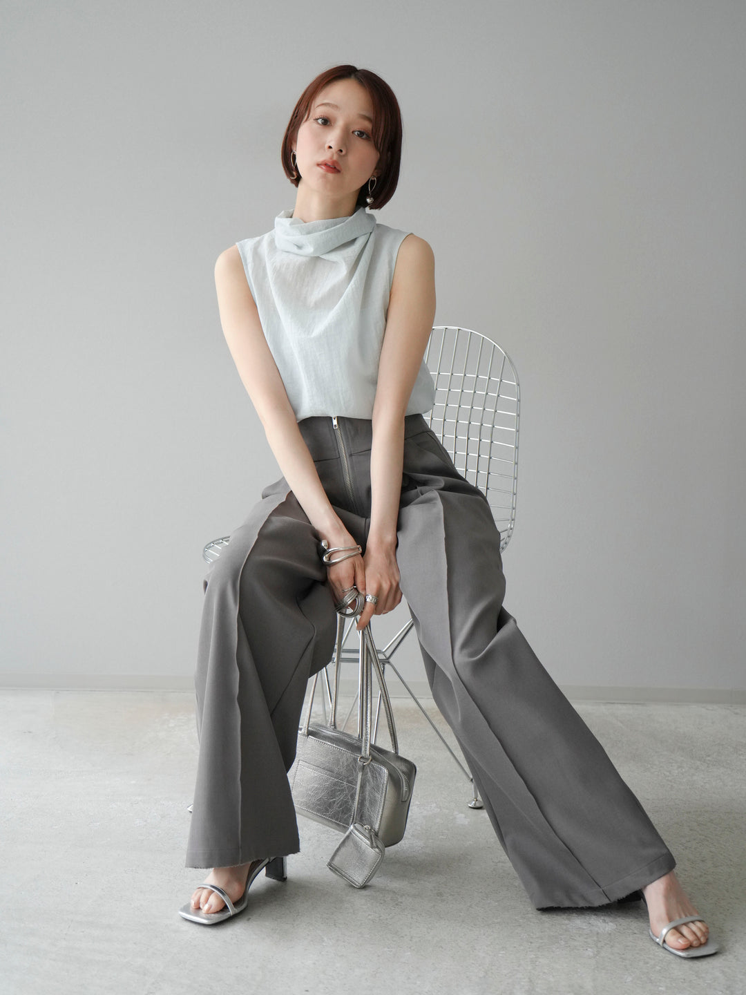 [予約]バックタイノースリーブブラウス/ブルー