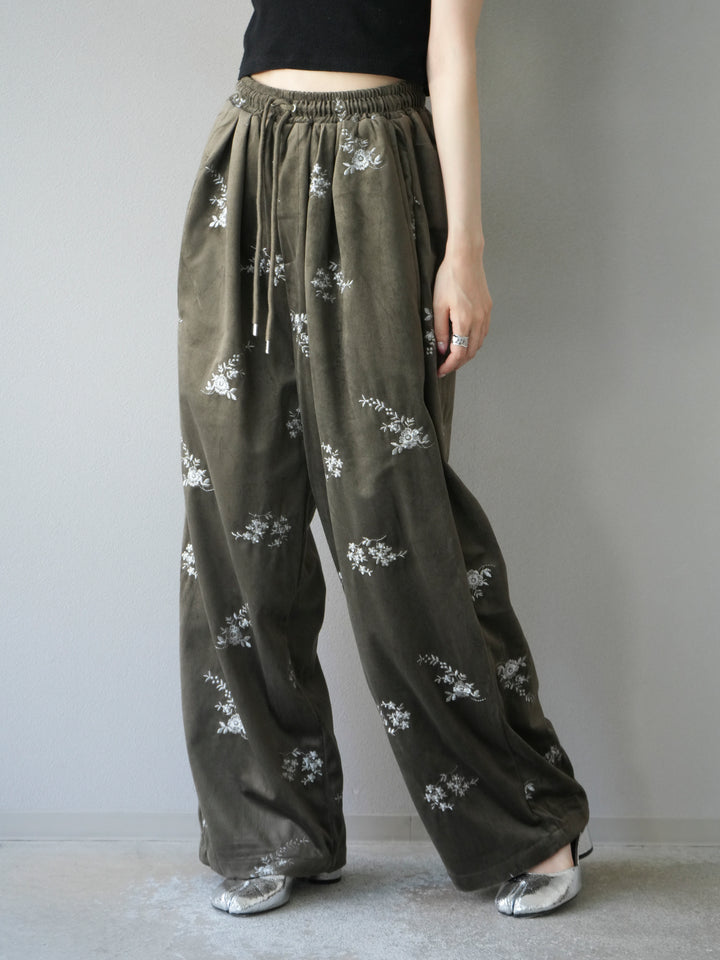 [予約]ベロアフラワーエンブロイダリーイージーパンツ/ブラウン