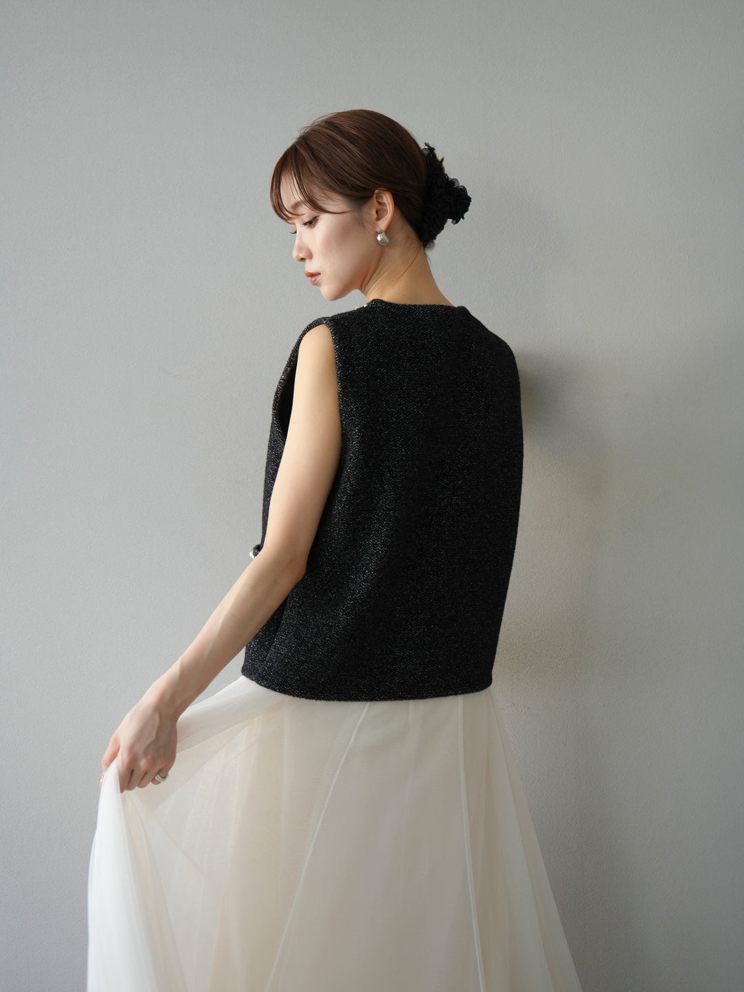 [予約]パールデザインツイードライクニットベスト/ブラック