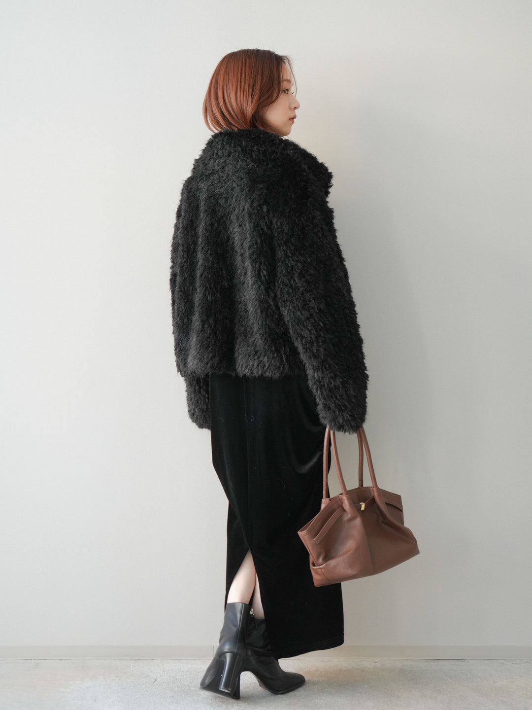 [SET]フェイクファー襟付きショートブルゾン+ギャザーベロアスカート(2set)