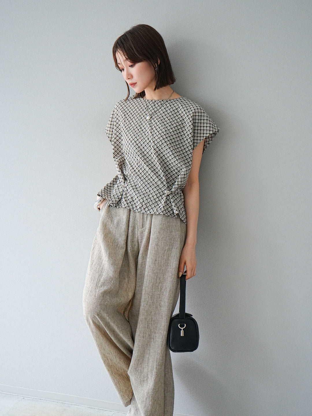 [予約]チェック柄タックデザインフレンチスリーブトップス/ブラック