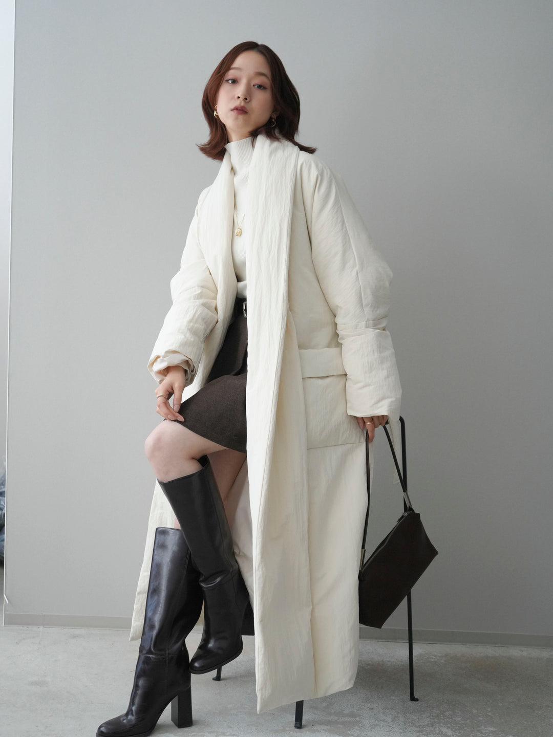 [SET]ロングダウンコート+袖ボタンボトルネックリブニットトップス(2set)