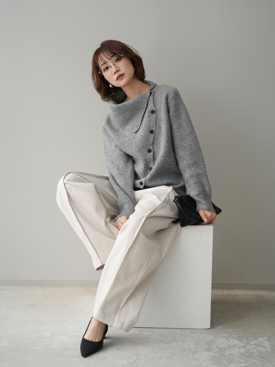 [予約]ハイネックデザインボタンニットカーディガン/gray