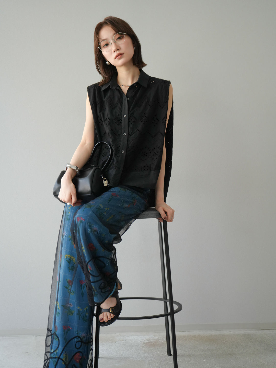 [予約]エンブロイダリーレースタックショルダーブラウス/ブラック