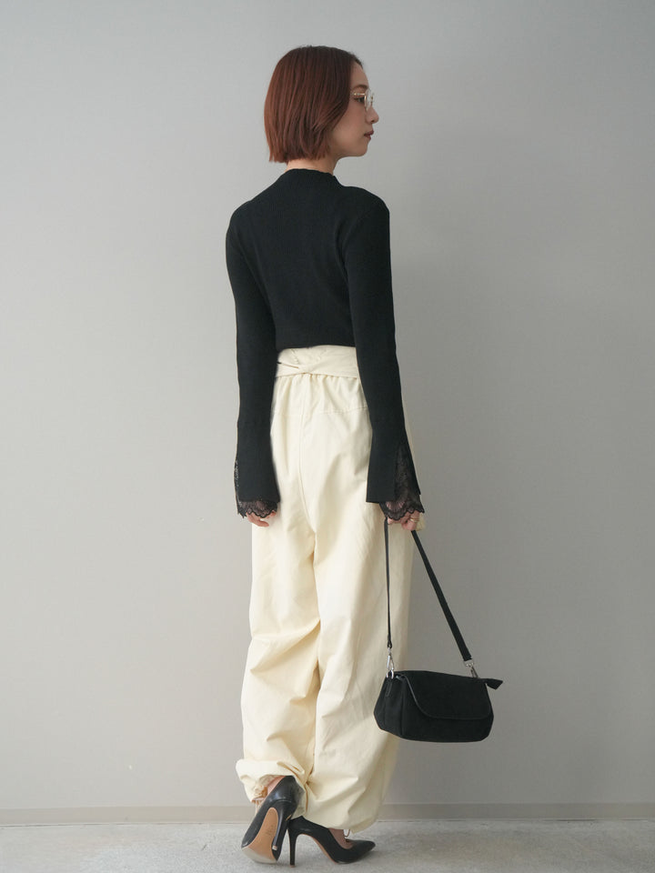 [SET]袖スカラップレースオフネックニットトップス+ウエスト巻きデザインドロストコットンナイロンパンツ(2set)