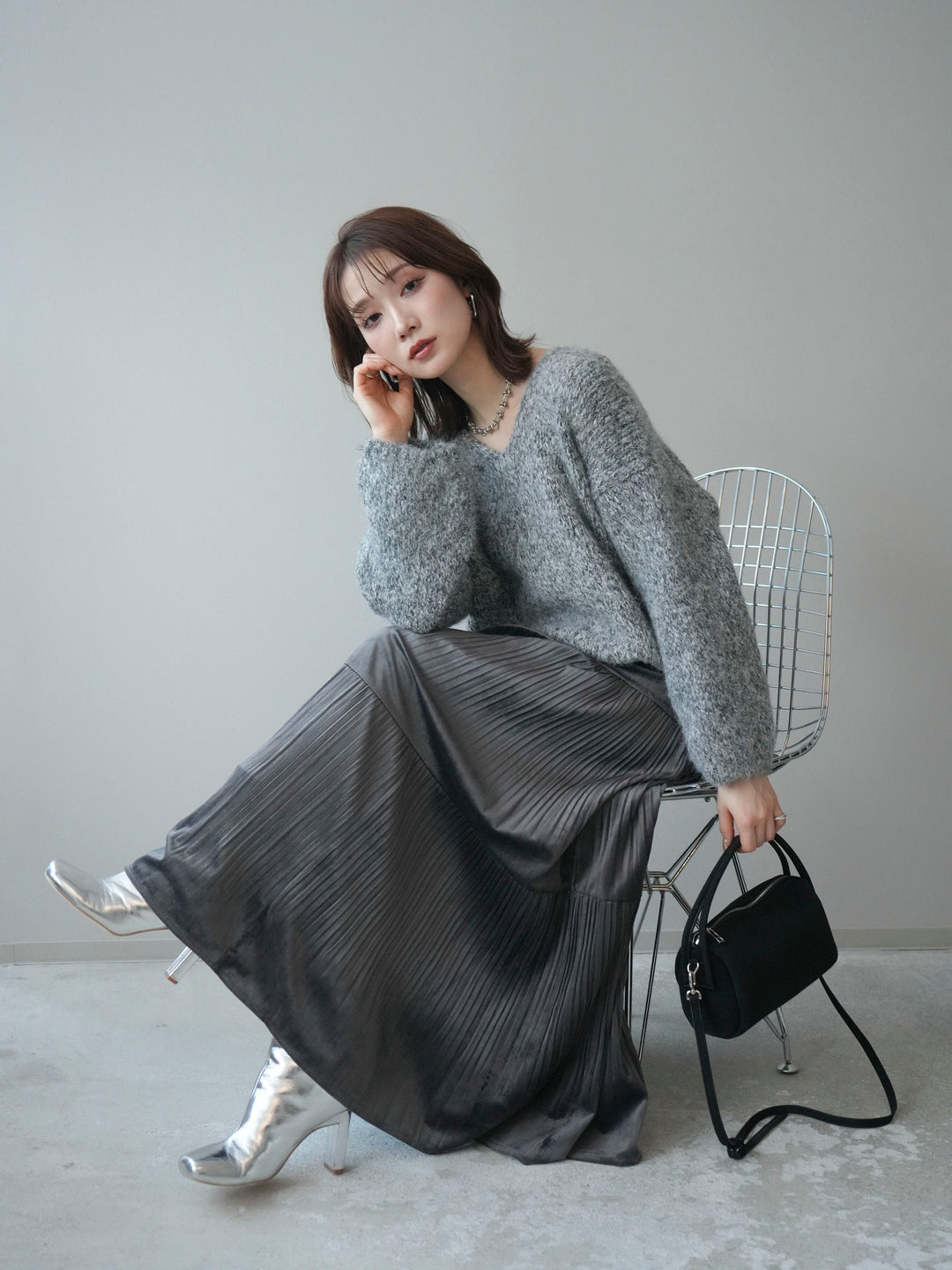 [SET]Vネックミックスヤーンニットプルオーバー+選べるアクセセット(2set)