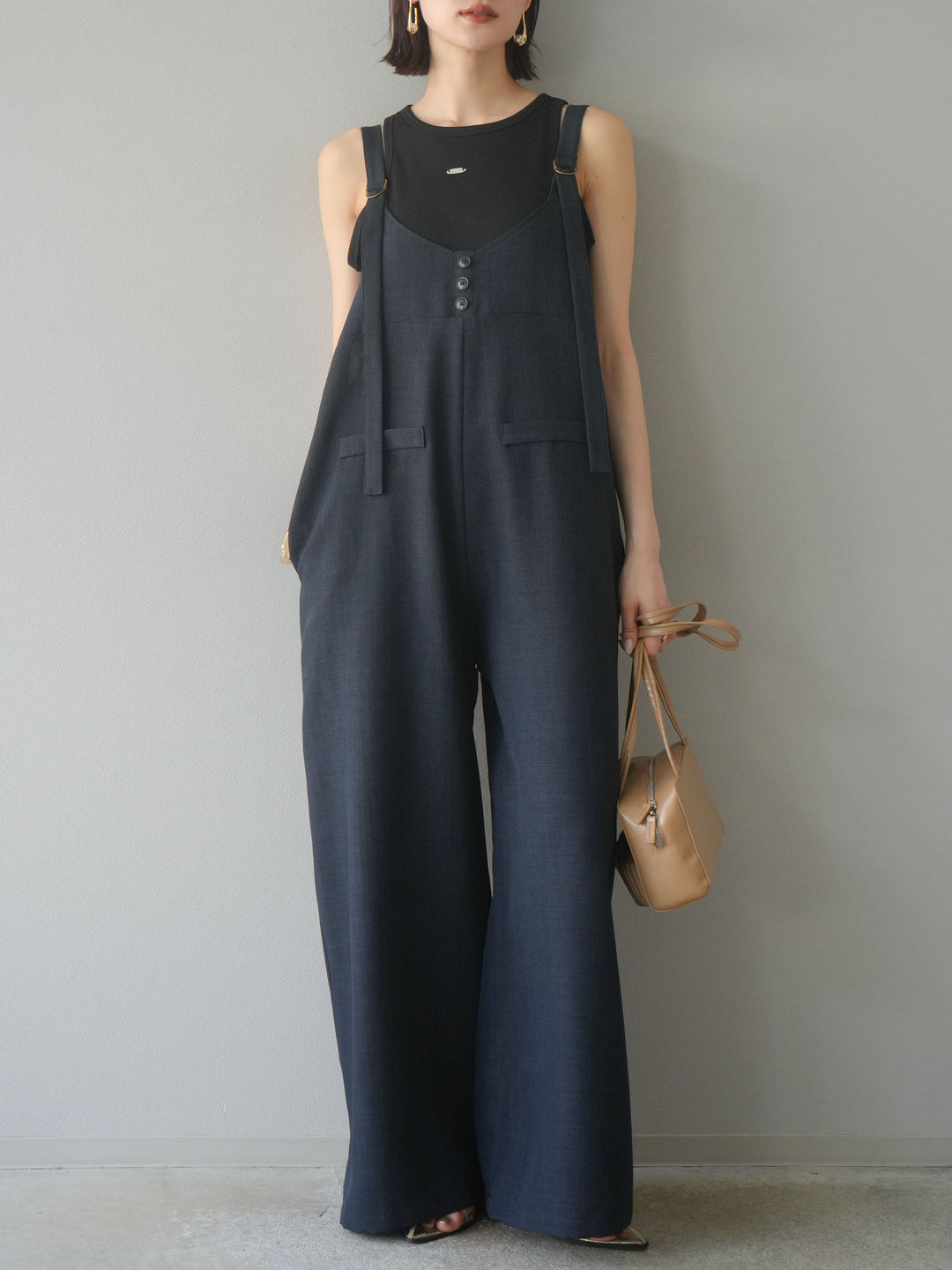 [予約]リネンタッチボタンサロペット/チャコール