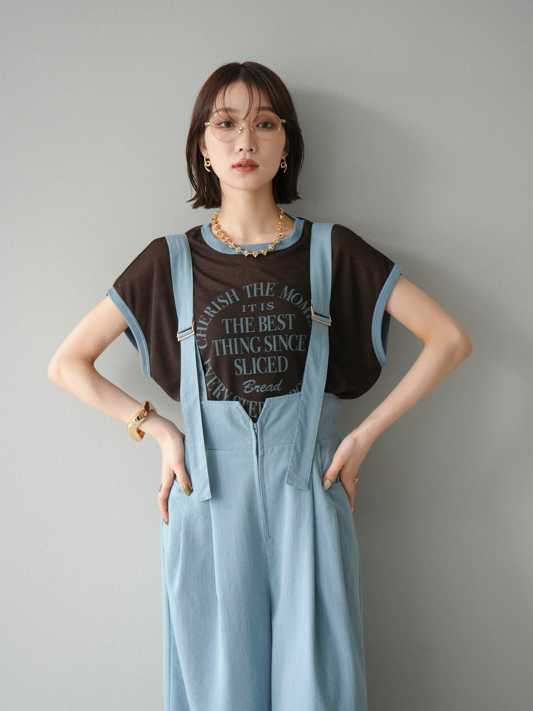 [SET]ストリングデザインハイウエストサロペット+シアーフライス ロゴプリントT (2set)