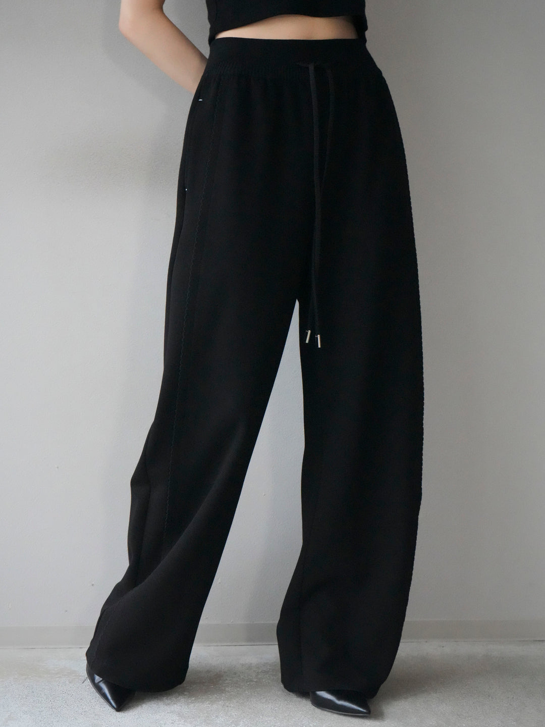 [予約]ステッチデザインウエストリブニットスエットパンツ/black