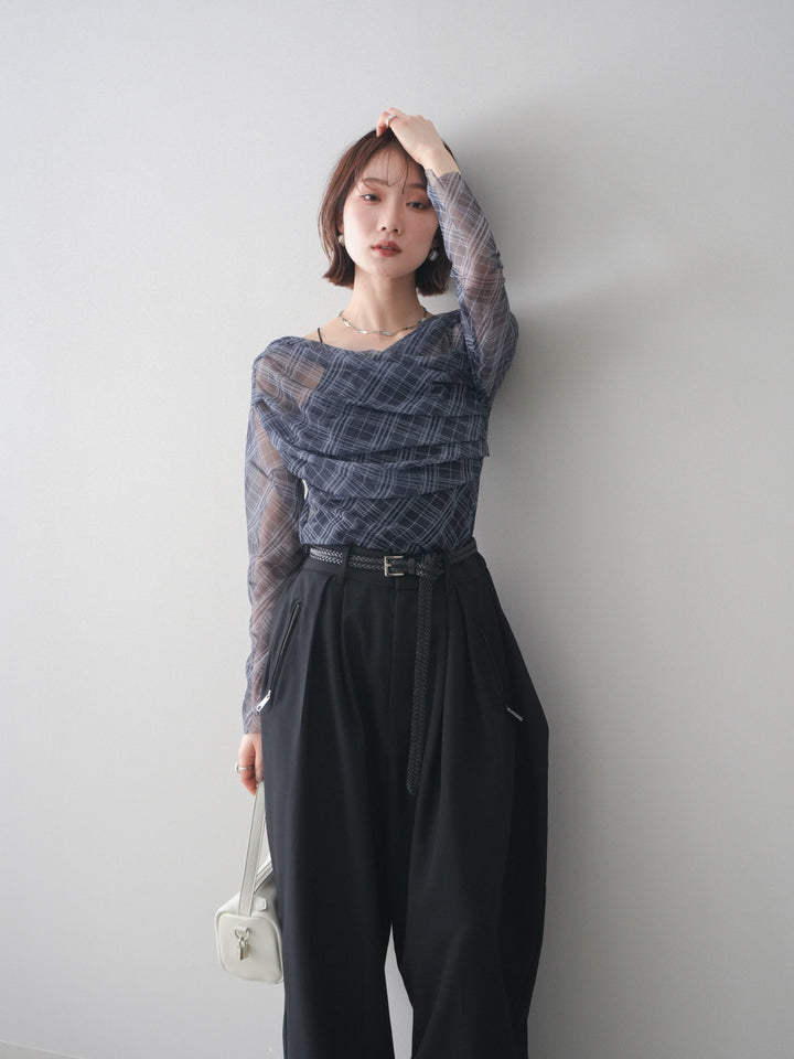 [予約]チュールバイアスチェックプリントタックネックトップス/navy