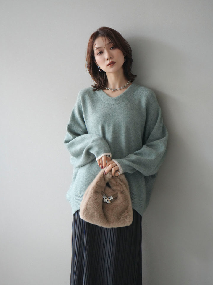 【預購】V領撞色袖針織套頭衫/薄荷綠