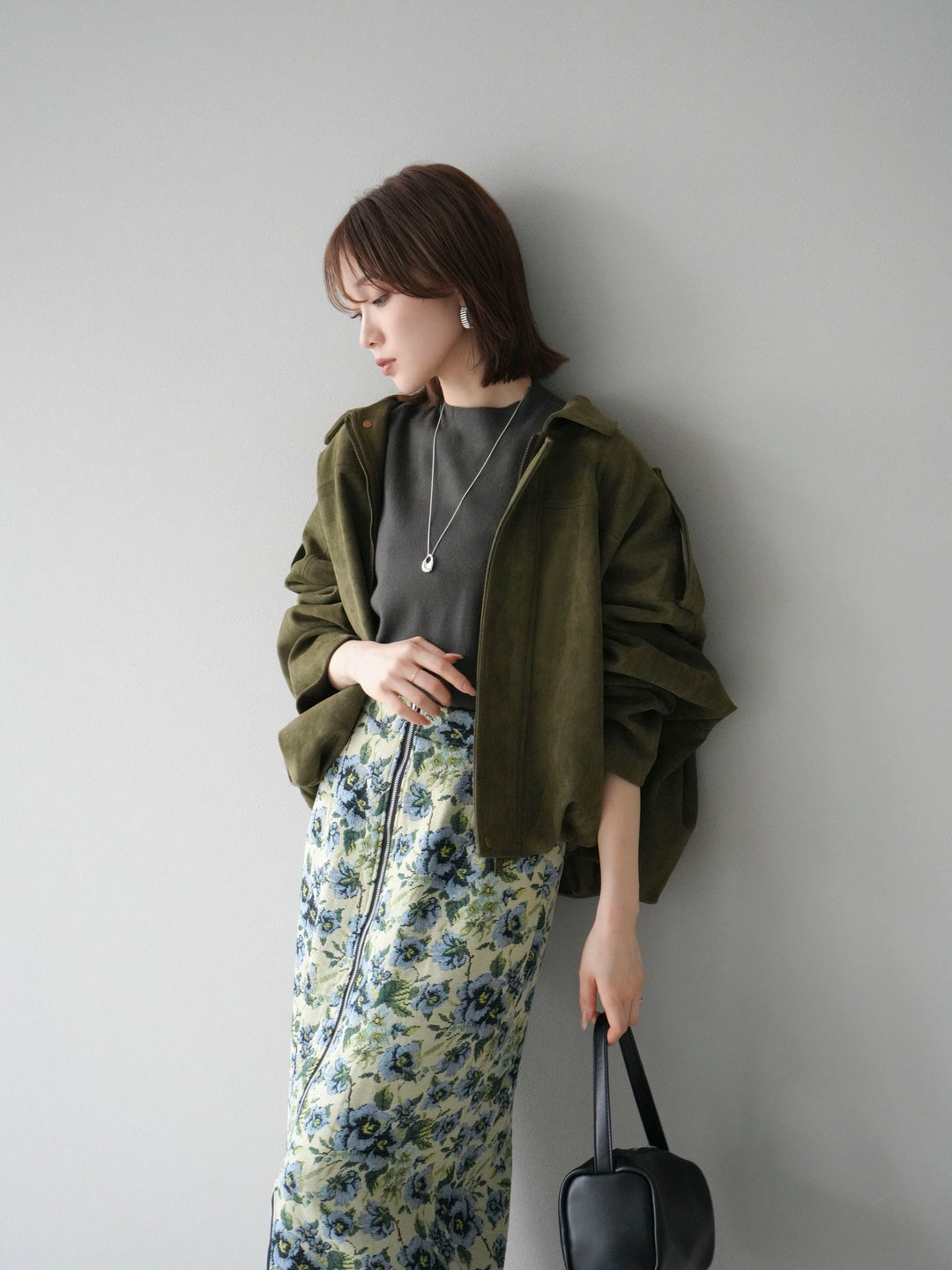 [SET] 麂皮外套上衣 + 小領法式針織上衣（2 組）