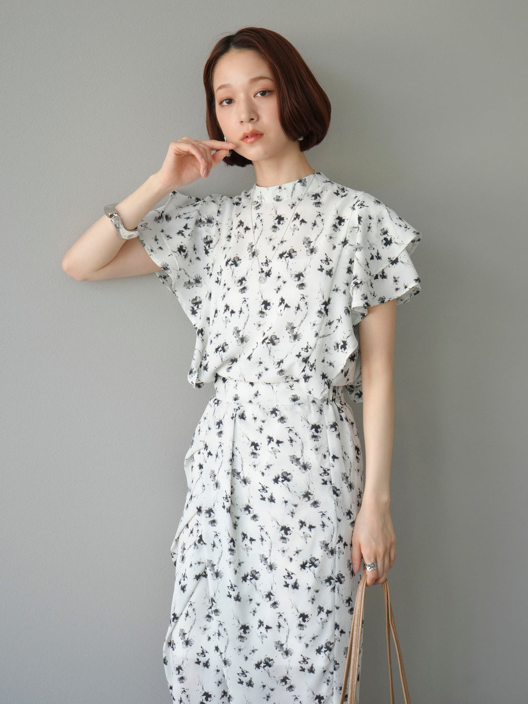 [予約]フラワーモチーフラッフルスリーブブラウス/ホワイト