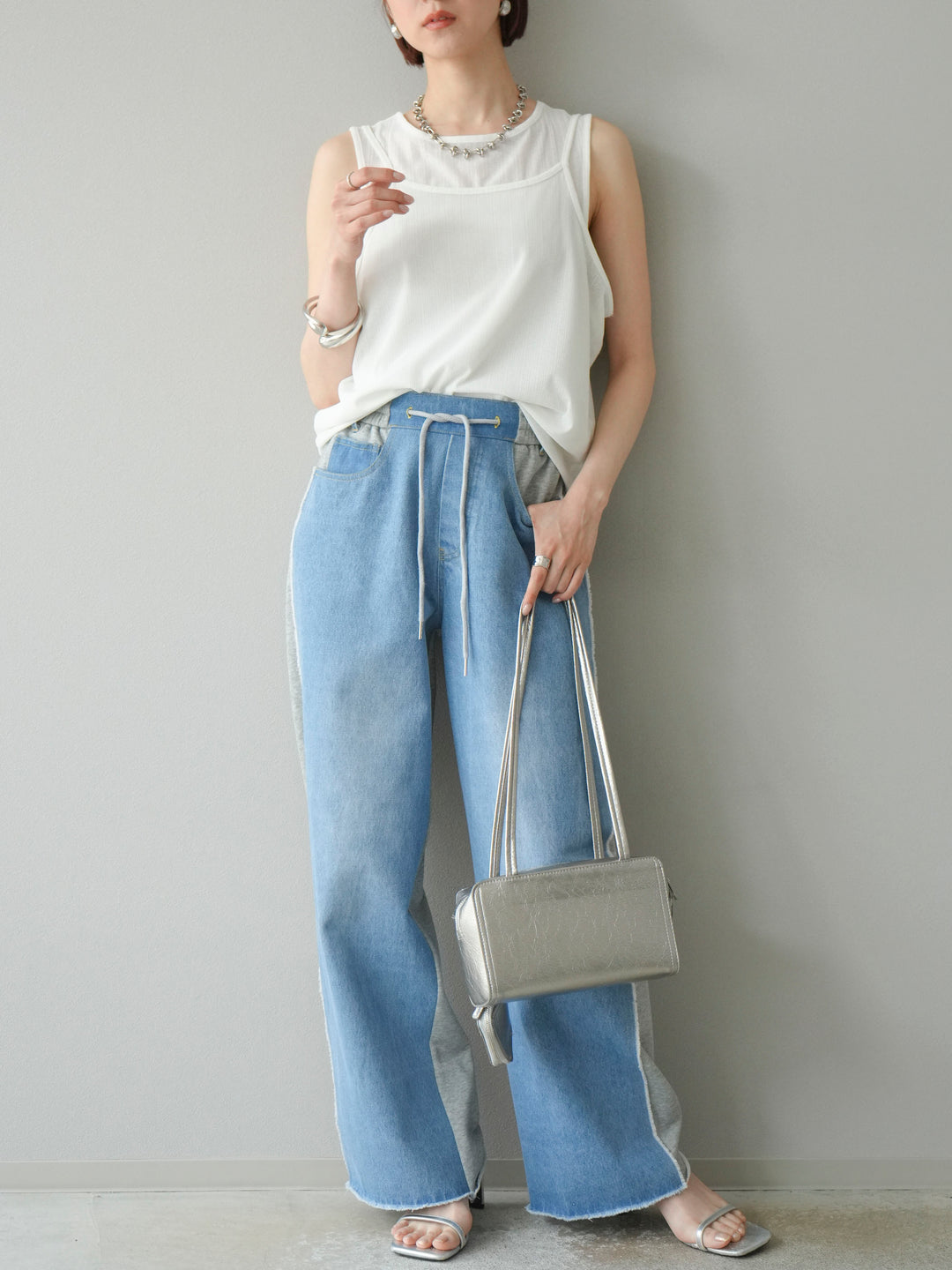 [預訂] Ice Touch 2WAY Design 吊帶背心/白色