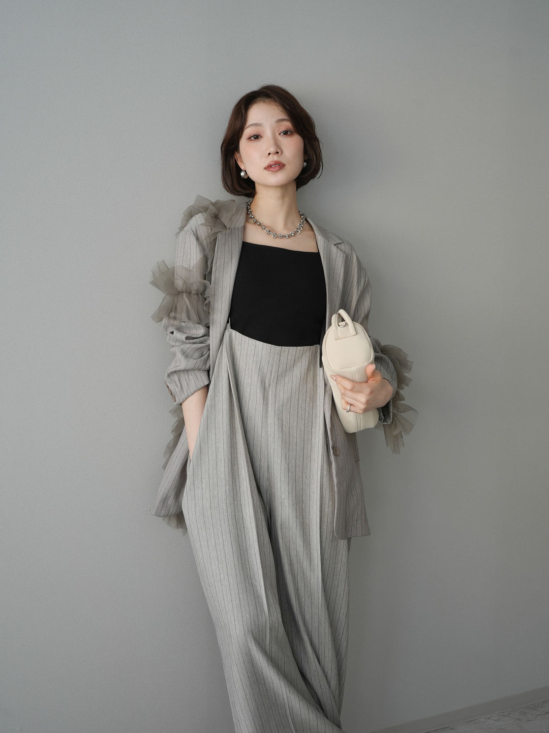 [予約]アシンメトリーチュールストライプジャケット/greige