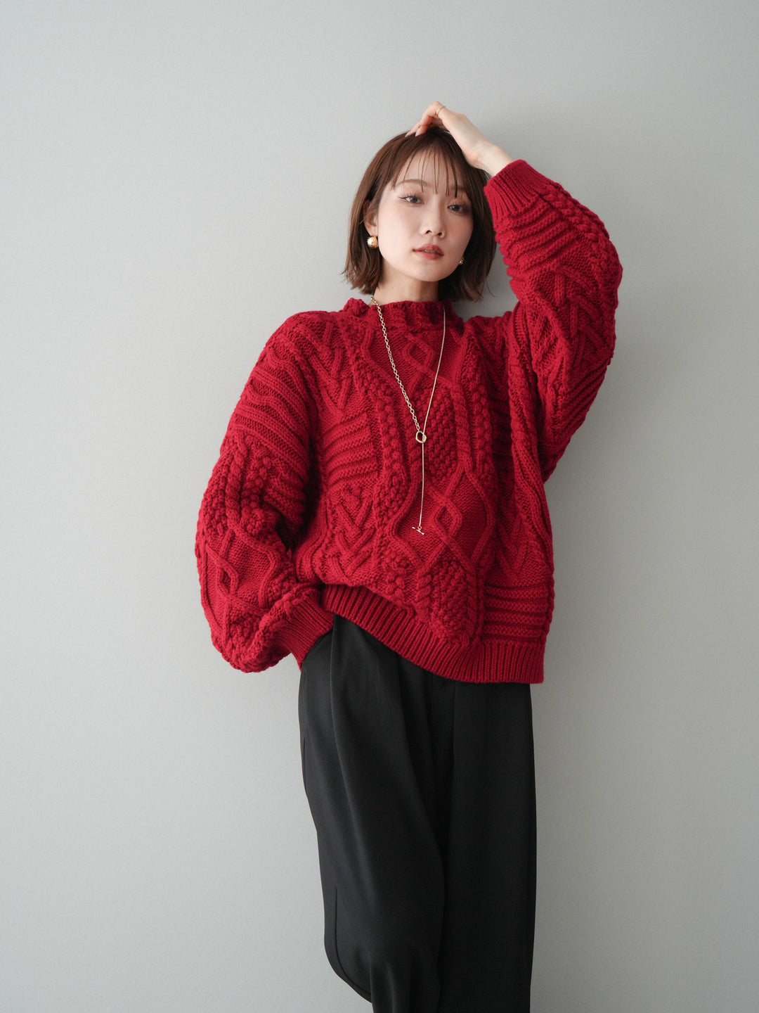 [予約]ケーブル編みモックネックニットプルオーバー/red