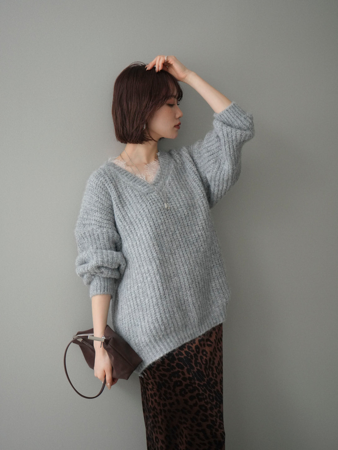 [予約]Vネックレースニットプルオーバー/gray