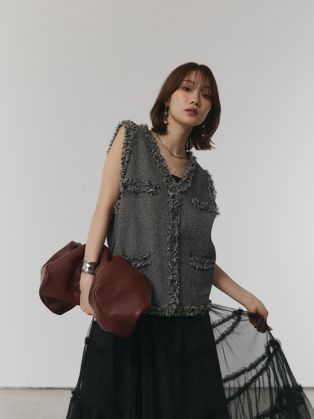 [予約]アンティークボタンツイードフリンジニットベスト/ブラック