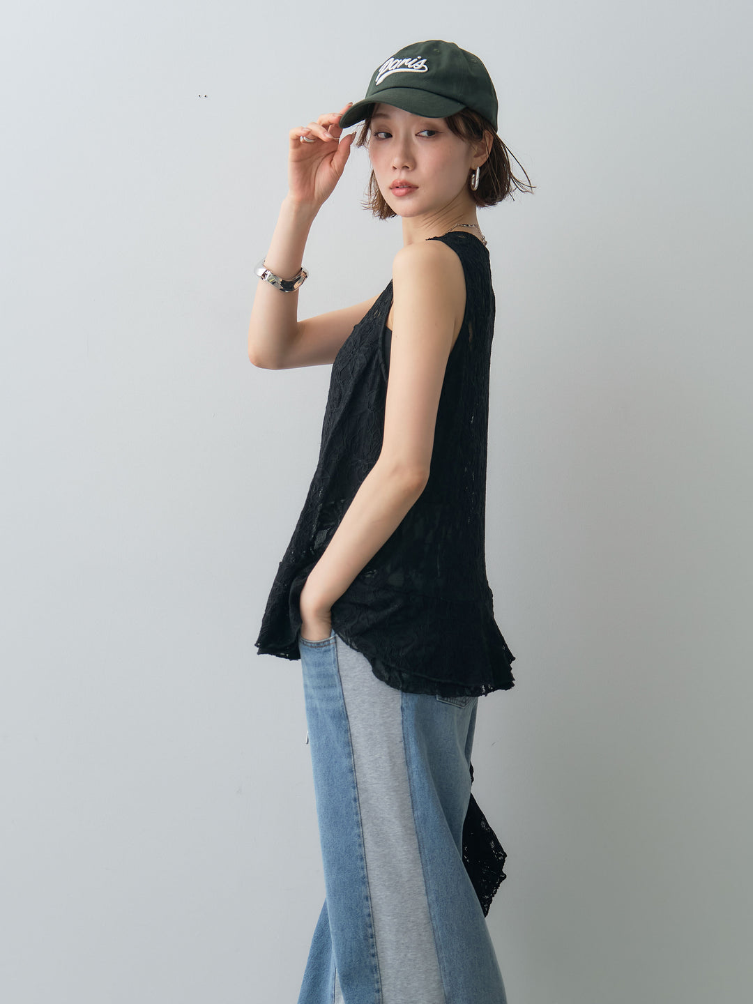 [予約]ラッフルレースアシメペプラムノースリトップス//black