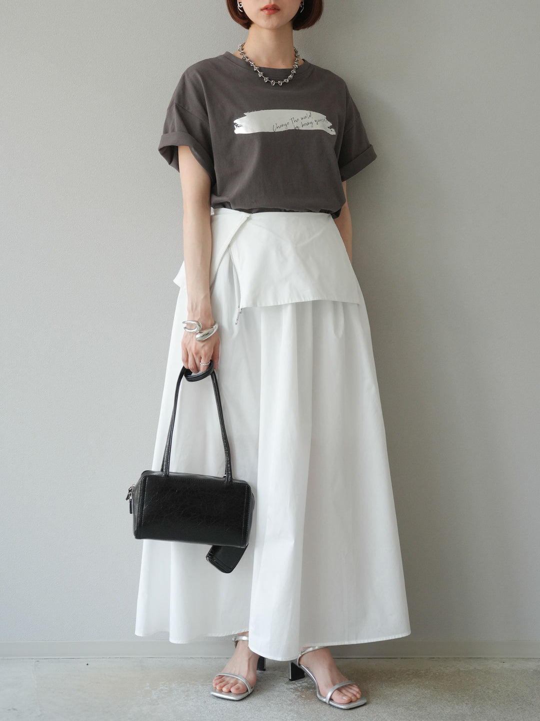 [予約]箔プリントTシャツ/チャコールシルバー