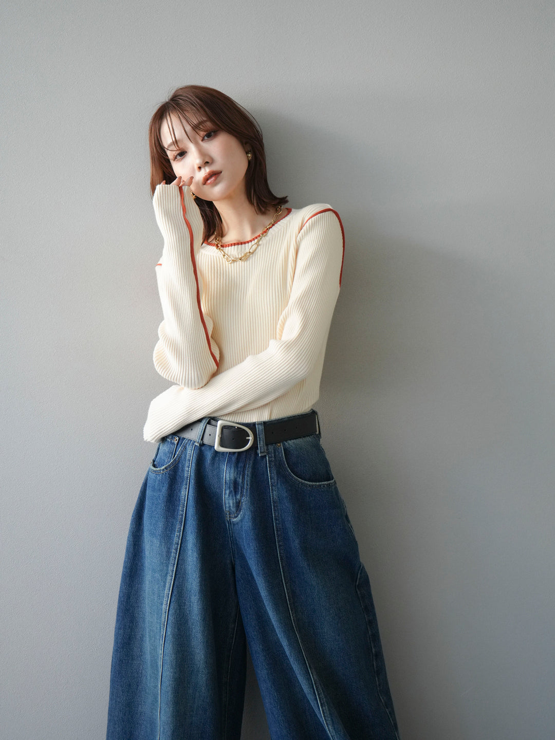 [SET]バイカラークルーネックリブニットトップス+選べるアクセセット(2set)