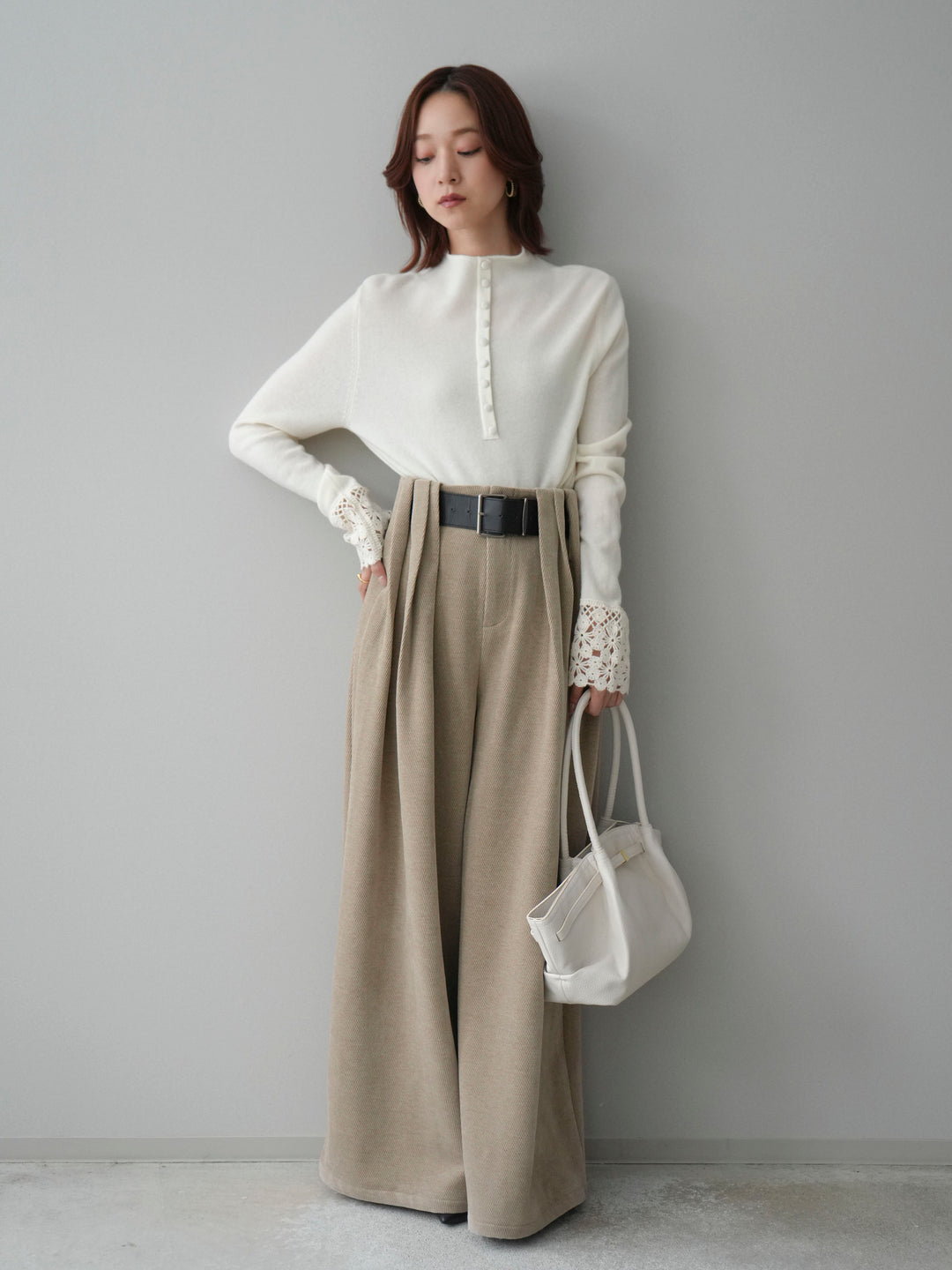 [SET]袖スカラップレースフロントボタンウールニットトップス+ベルトデザインループコールテンワイドパンツ(ベルト付き)(2set)