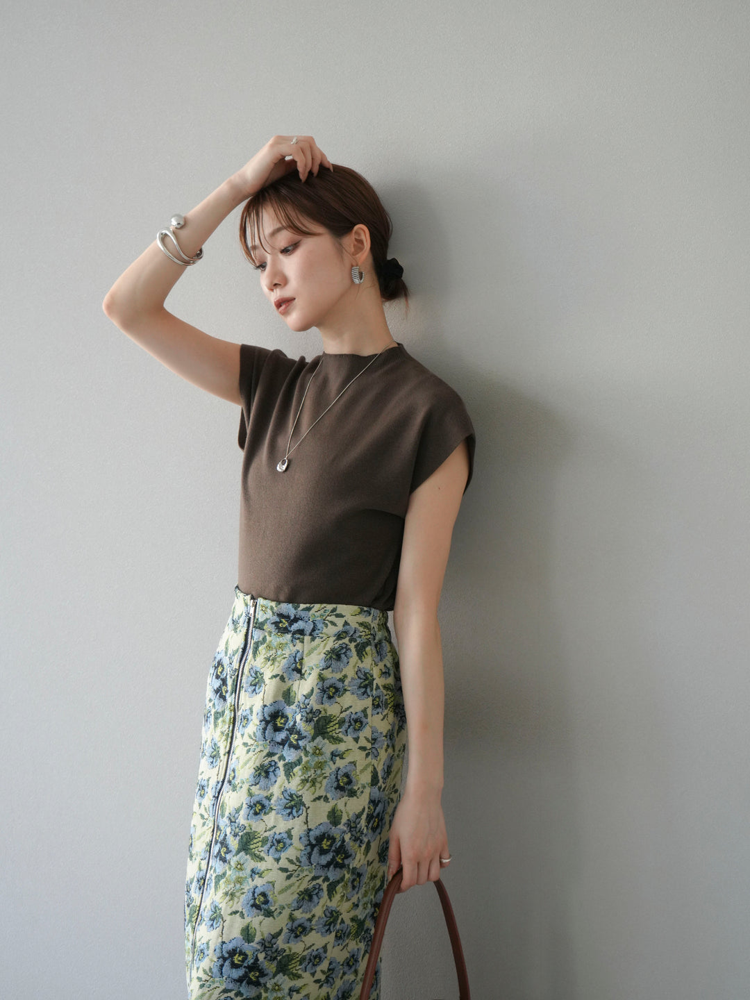 [SET]プチネックフレンチニットトップス+ゴブランフロントジップタイトスカート(2set)