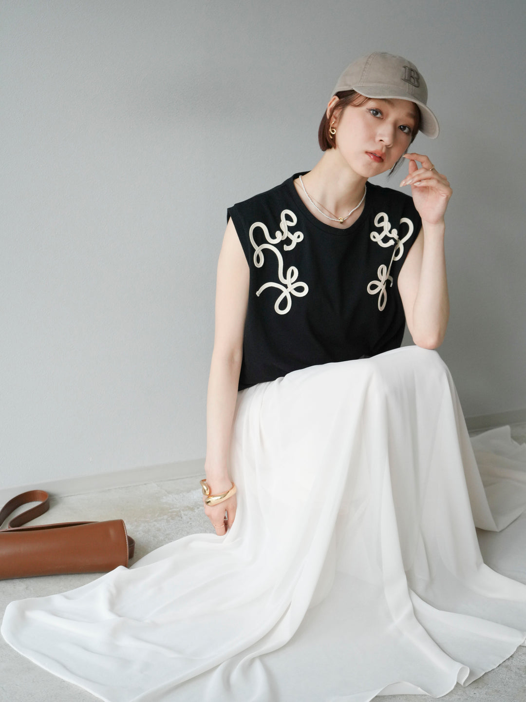 [SET] 繩繡法式袖T卹+雪紡喇叭裙（2件組）