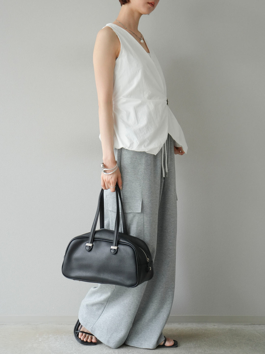 [SET]ベルトデザインバルーンブラウス+ウエストラインサイドポケットスウェットパンツ(2set)