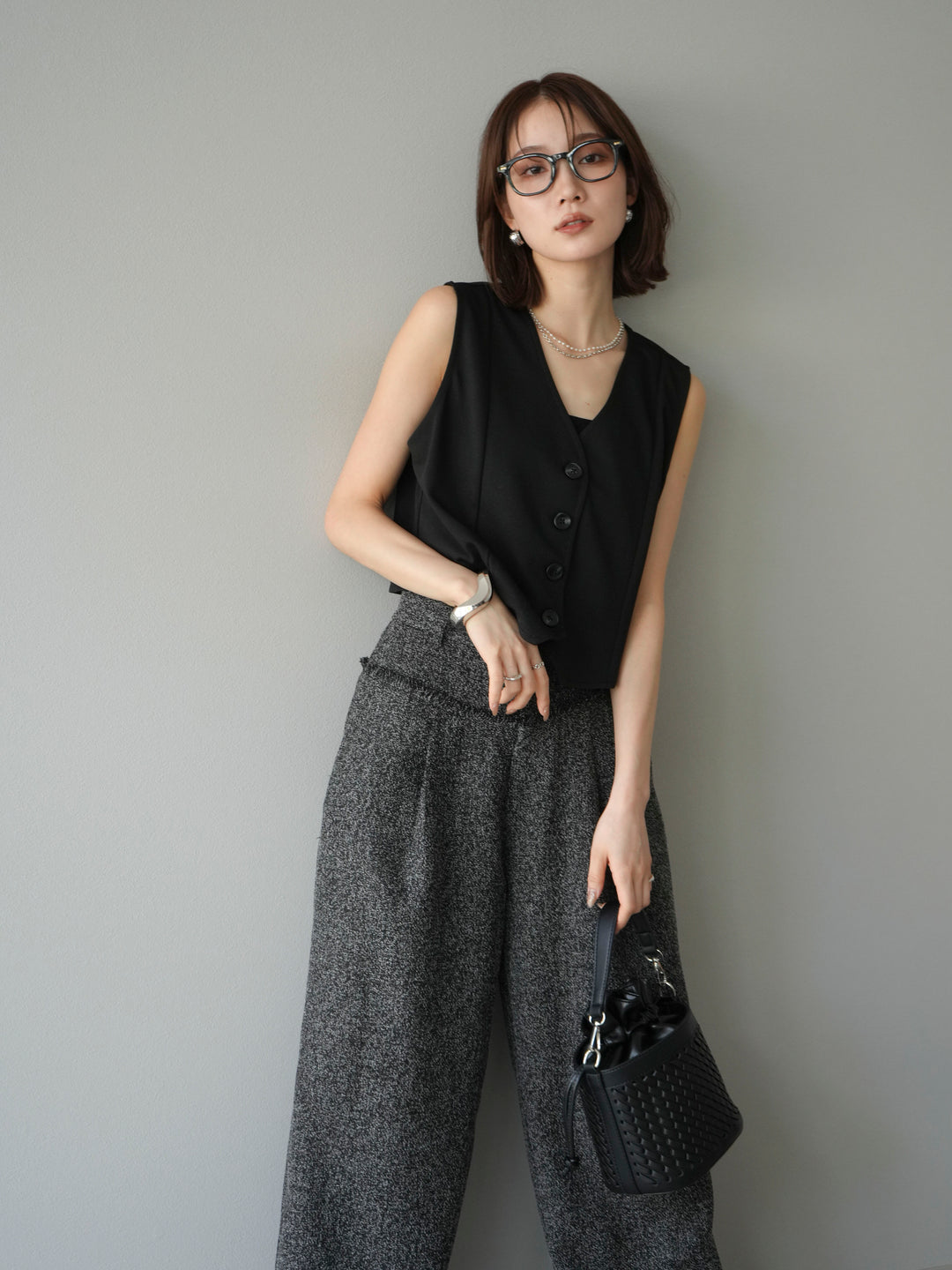 [予約]ポンチノーカラーベスト/ブラック