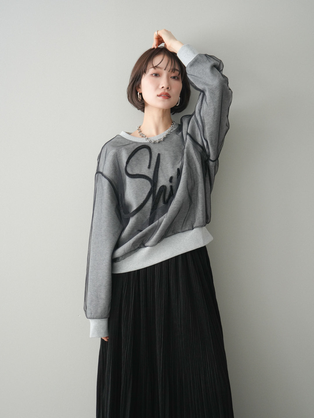 [SET]チュールレイヤードロゴスエットプルオーバー+選べるアクセセット(2set)