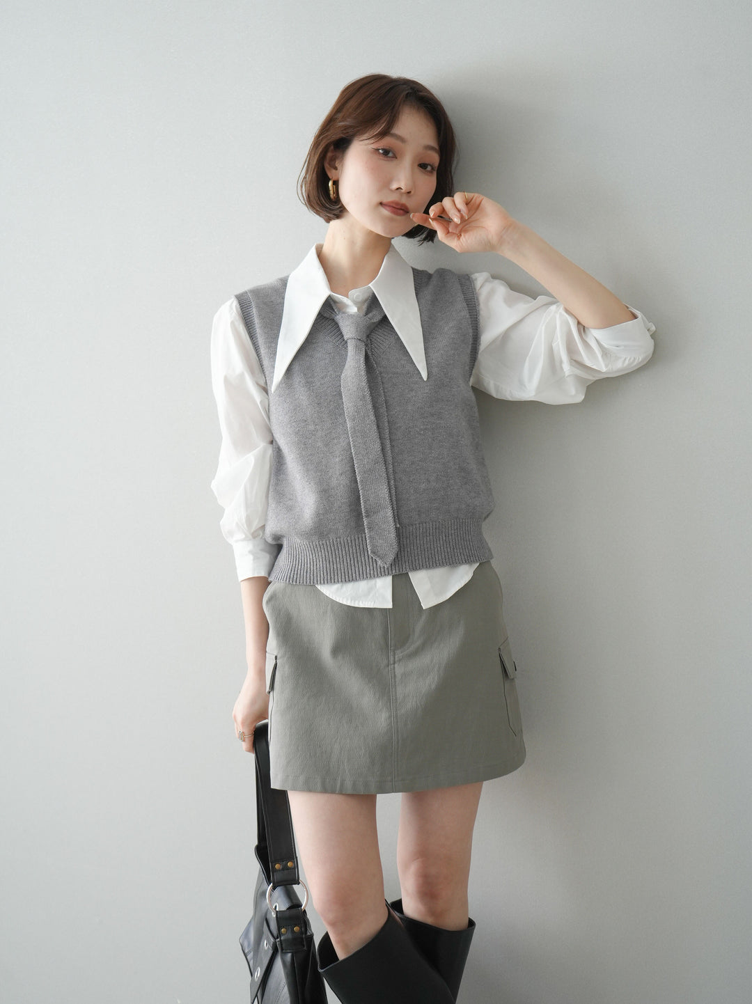 【套裝】蝴蝶結針織背心套裝襯衫+繫帶工裝迷你裙（兩件組）