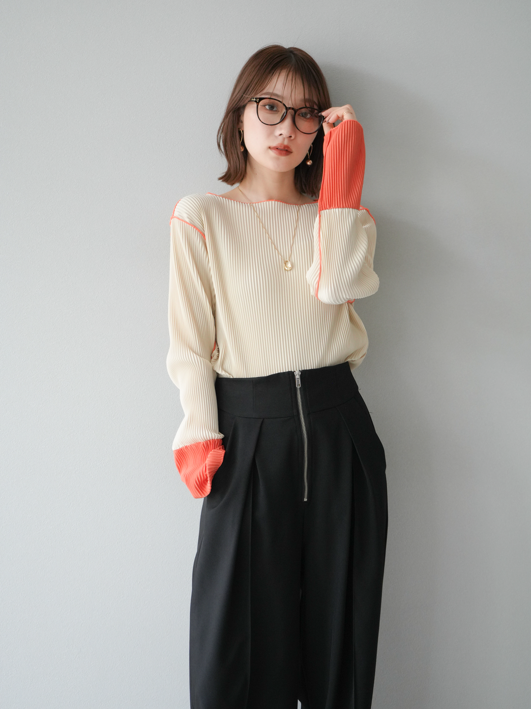 [予約]バイカラープリーツトップス/アイボリー