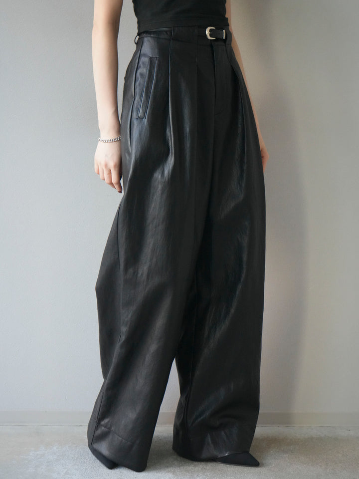 [予約]レザーワイドパンツ/black