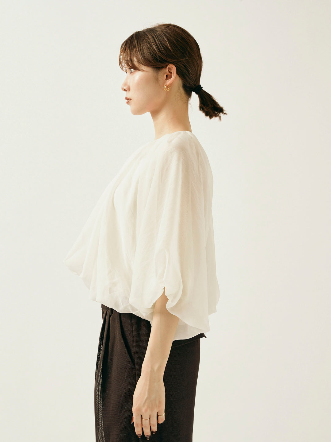 [予約]オーガンジーバルーンショートブラウス/オフ