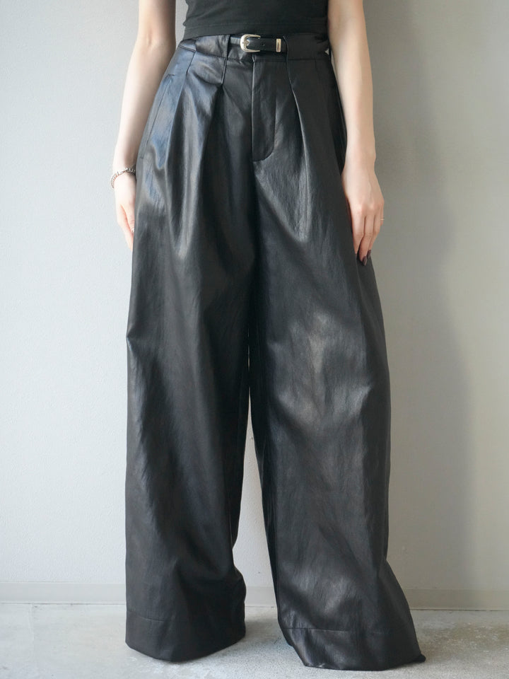 [予約]レザーワイドパンツ/black