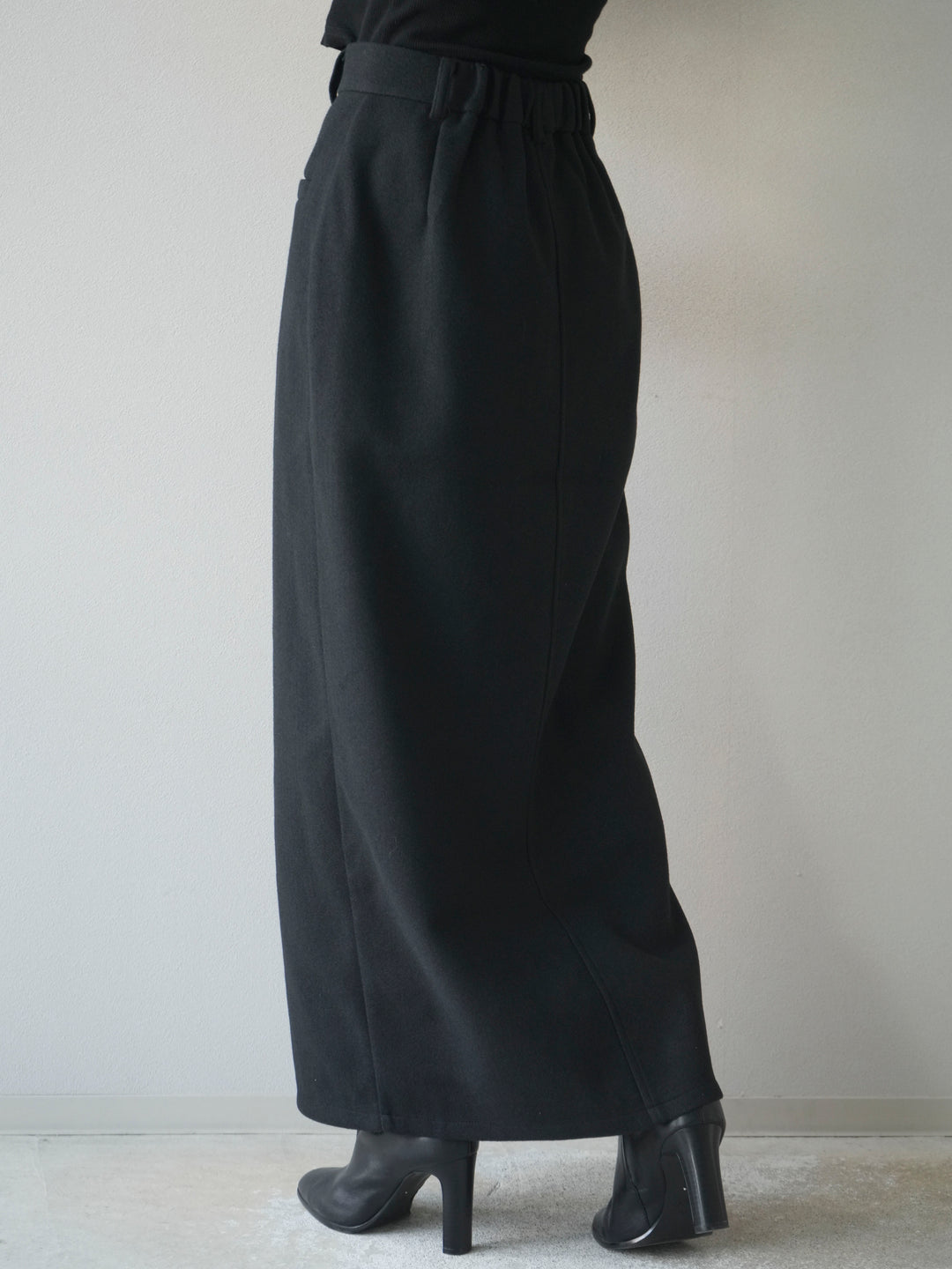 [予約]ウールタッチフロントスリットタイトスカート/black