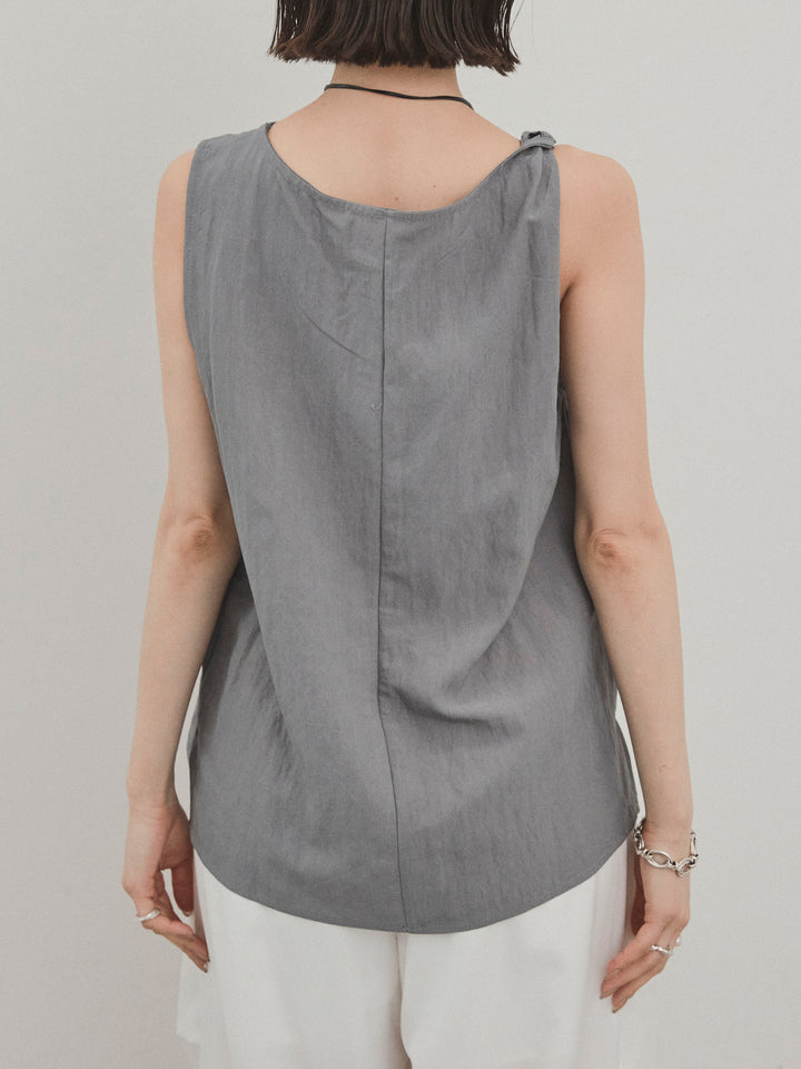 【預購】扭紋無袖上衣配皮項鍊/灰色