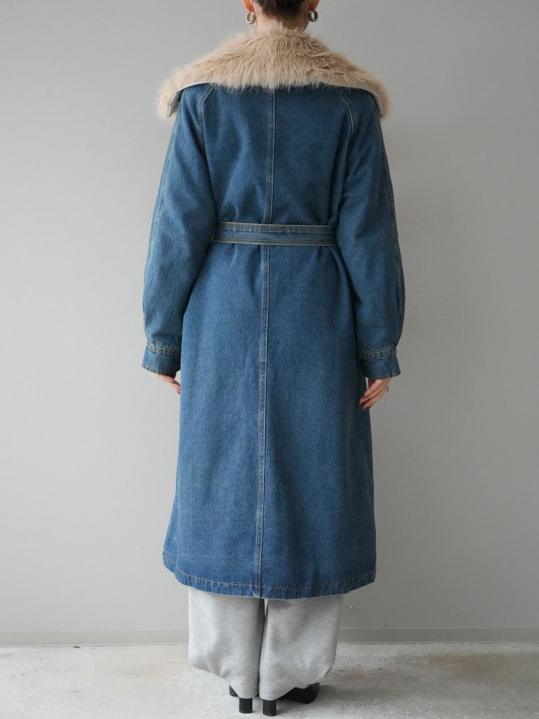 [予約]ファー襟デニムロングコート/blue