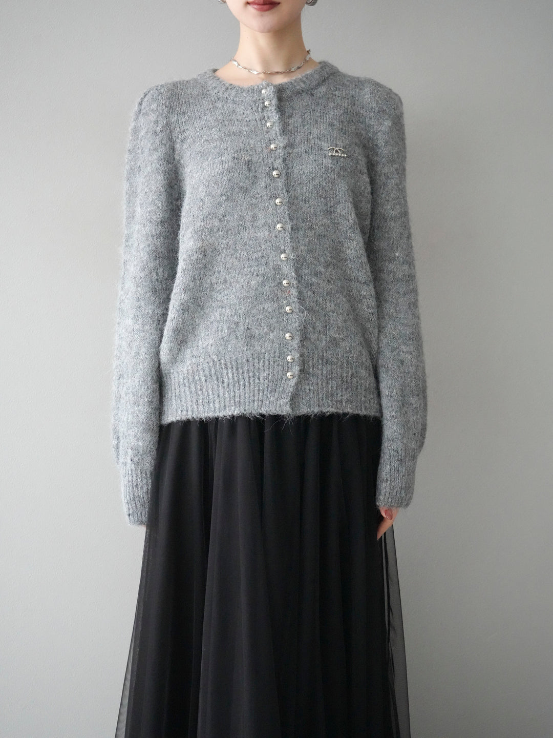 [予約]ブローチ付silverボタンミックスニットカーディガン/gray