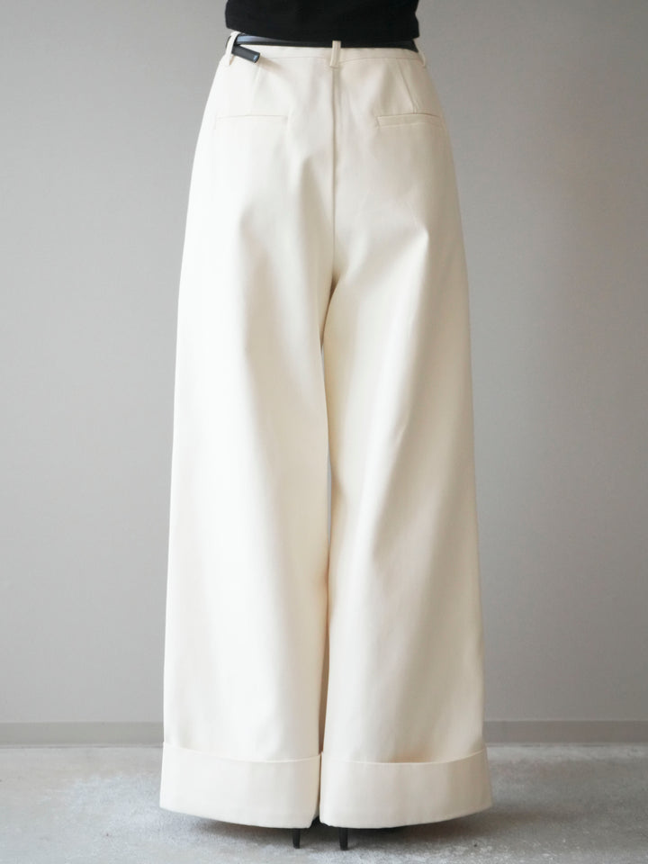 [予約]ベルト付き折り返しコットンツイルワイドパンツ/ivory