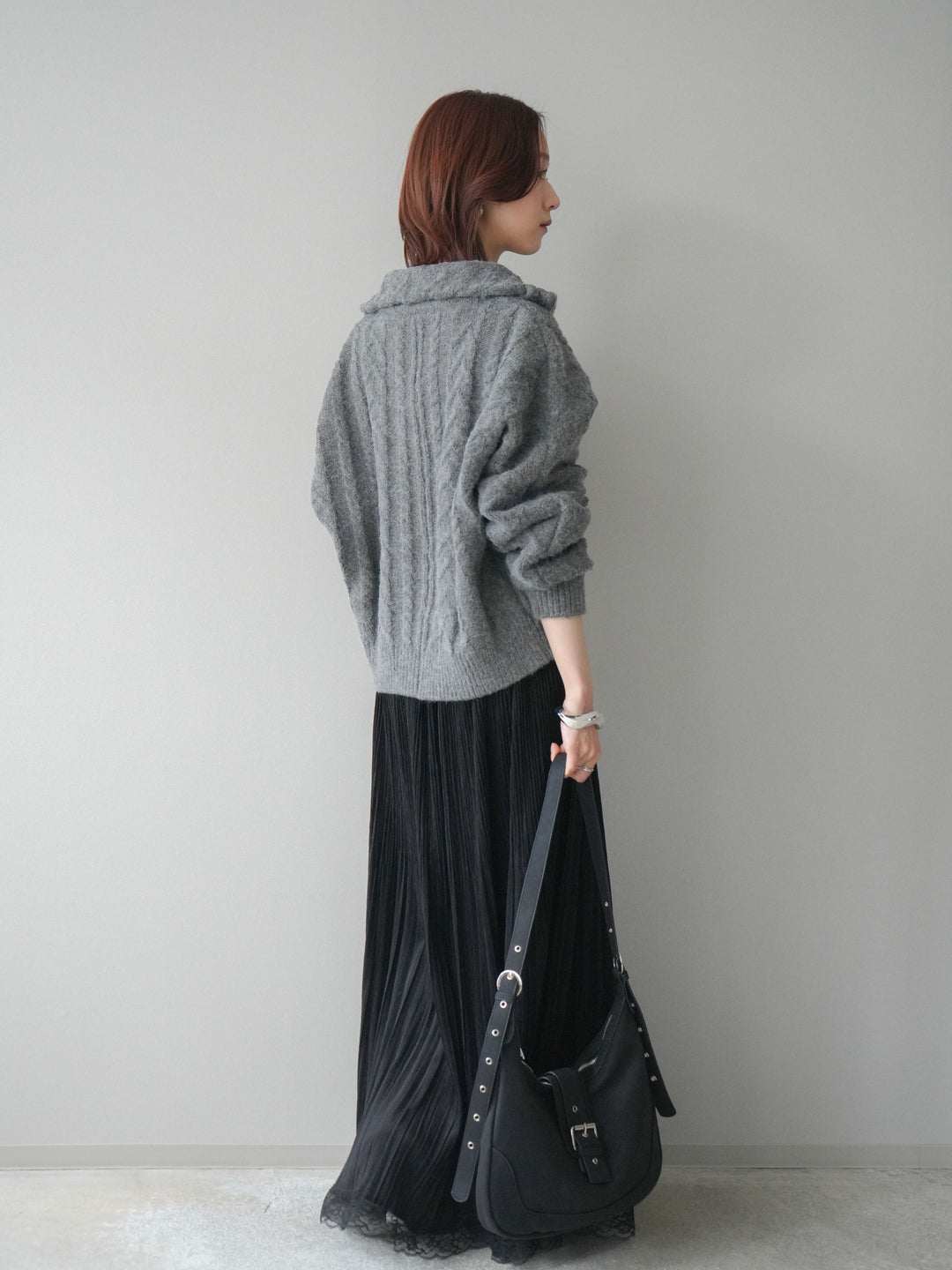 [SET]ケーブル編みハイネックZIPニットカーディガン+裾レーススウェードプリーツマキシスカート(2set)